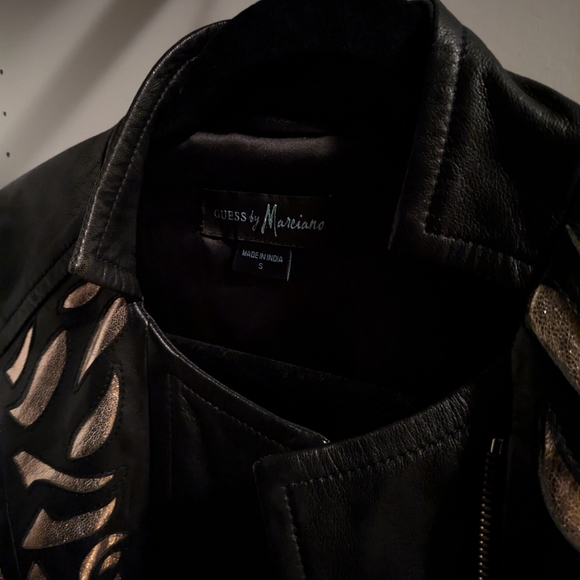 Guess By Marciano Women's Jacket Black & Gold - Picture 6 of 6